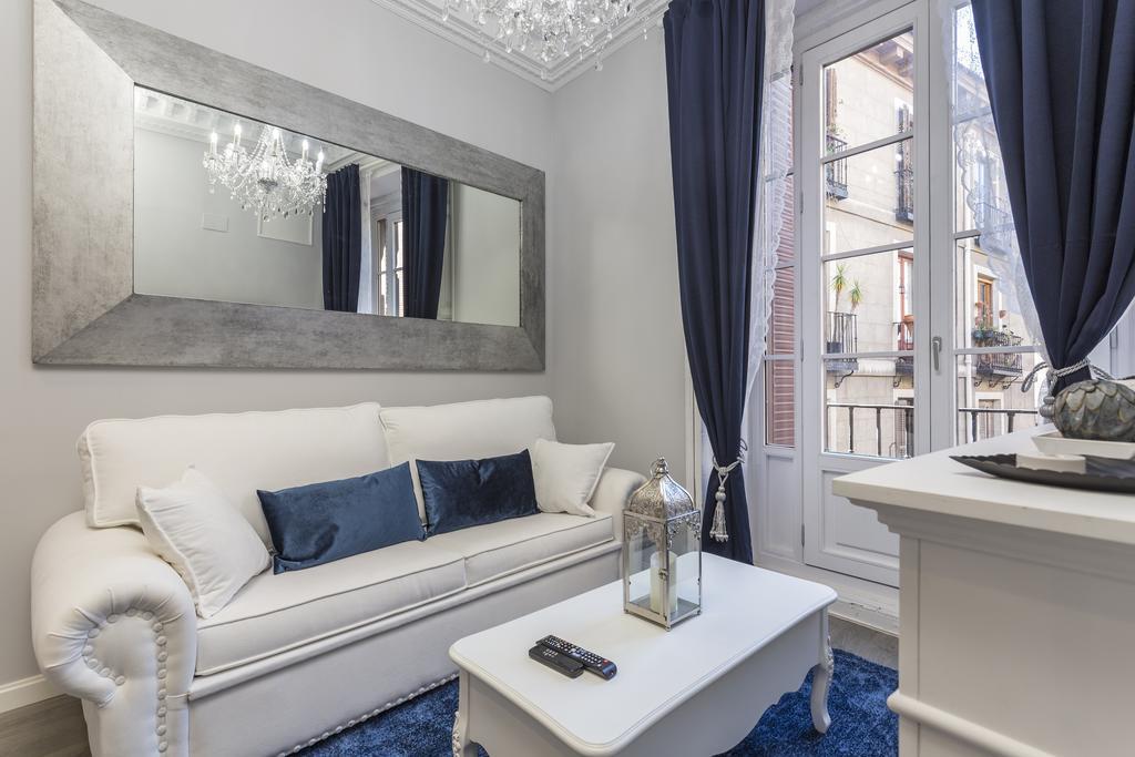 Puerta Del Sol Center Apartman Madrid Kültér fotó