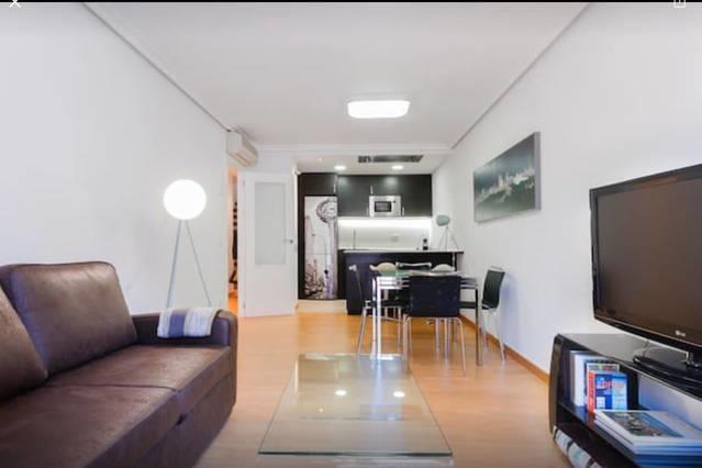 Puerta Del Sol Center Apartman Madrid Kültér fotó