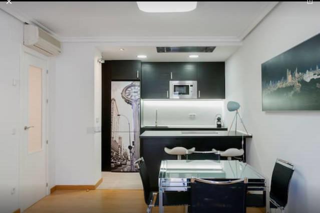 Puerta Del Sol Center Apartman Madrid Kültér fotó