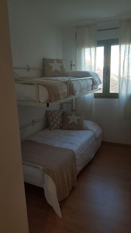 Puerta Del Sol Center Apartman Madrid Kültér fotó